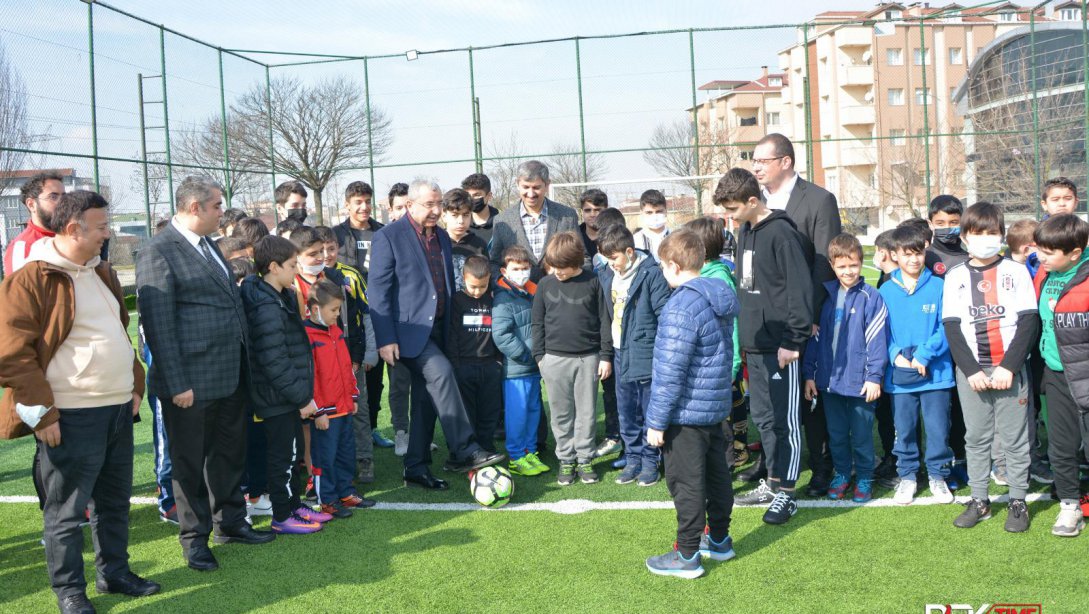 Ataşehir Halk Eğitimi Merkezi Futbol Akademisi Açılmıştır