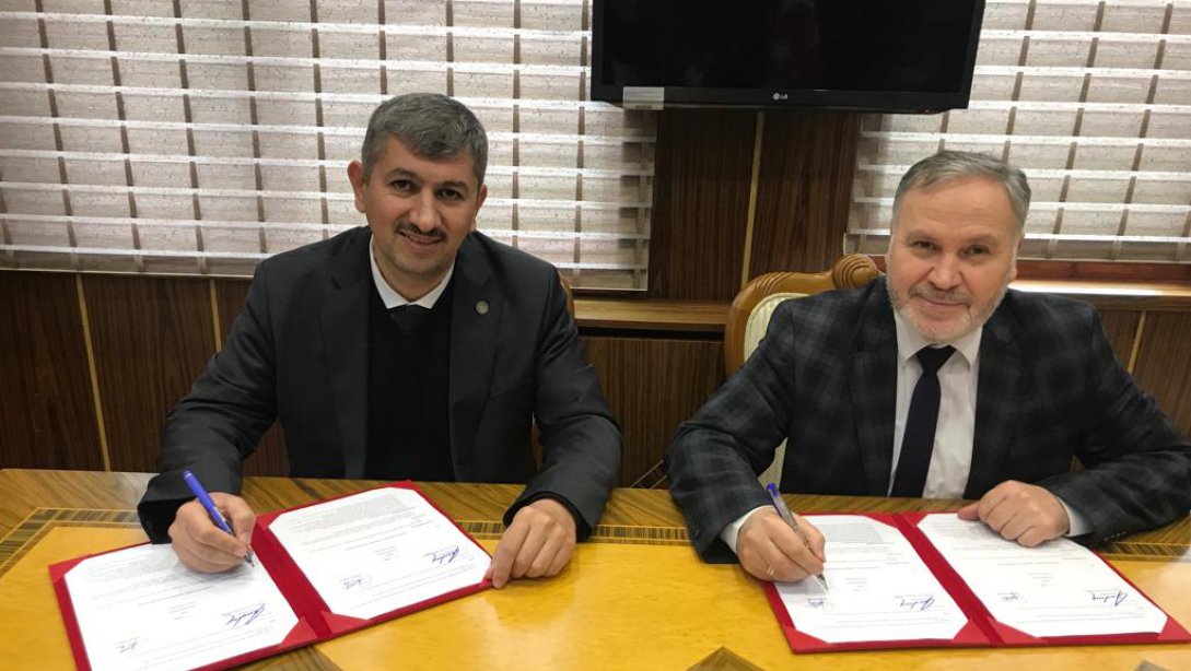 Ataşehir İlçe Milli Eğitim Müdürlüğü ile Ataşehir Müftülüğü Arasında Protokol İmzalandı