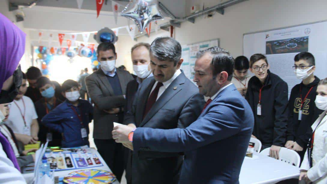 Cahit Zarifoğlu Anadolu İmam Hatip Lisesinin Hazırladığı TÜBİTAK 4006 Bilim Fuarı Öğrencilerimizin Proje Sunumları ile Gerçekleştirildi
