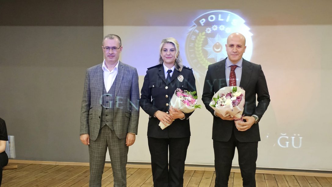 Türk Polis Teşkilatının Kuruluş Yıldönümü Programı, TEB Ataşehir Anadolu Lisesinde Gerçekleştirildi.
